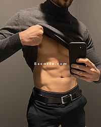 Antoniov - Hommes escort Paris
