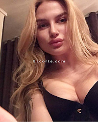 DOMINIKA - Femme escort Paris