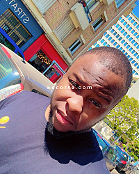 Tipain - Males escort Paris