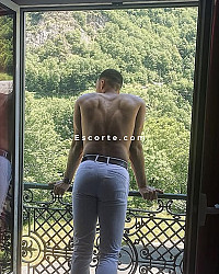 Basile - Males escort Toulouse