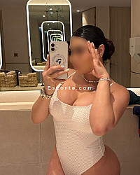 Violet - Female escort Paris