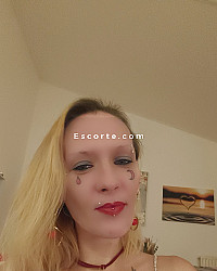 Poupette84 - Female escort Valence