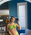 Finch - Girl escort Paris