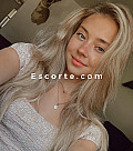 KINE - Girl escort Paris