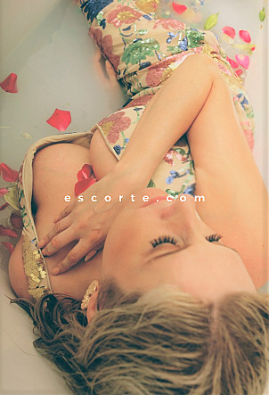 Diana Bentham - Hommes escort Paris