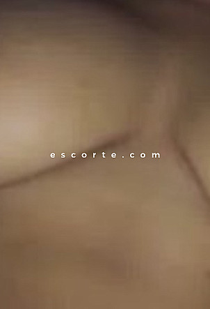 Shera75 - Girl escort Paris