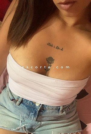 LINAPULPEUSE - Girl escort Paris