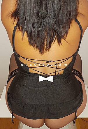 LINAPULPEUSE - Girl escort Paris