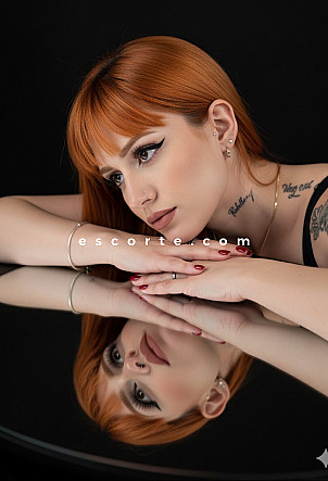 Nathaly - Girl escort Annecy