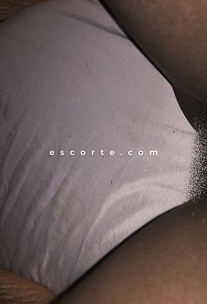 Lola - Girl escort Annecy