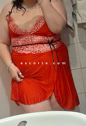 Andrea - Girl escort Paris