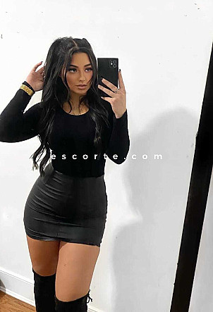Alla - Girl escort Paris