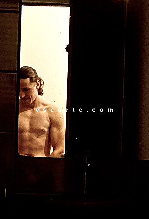 Raphael - Hommes escort Bordeaux