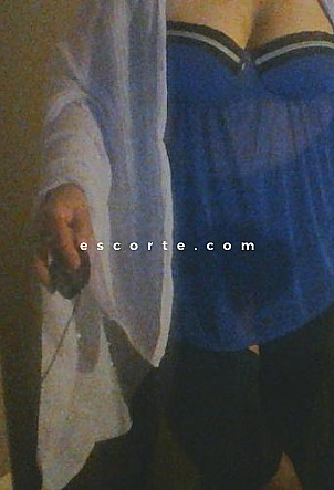 lysa - Girl escort Lille