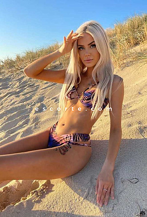 Rita - Girl escort Paris