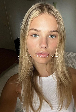 LANISHA - Girl escort Paris