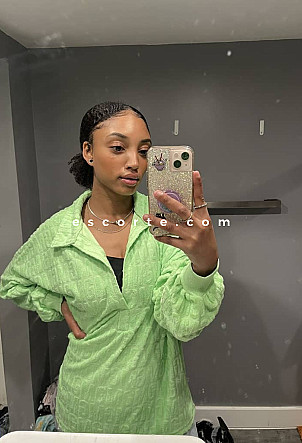 maeva - Girl escort Lyon