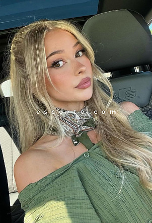 TORDIS - Girl escort Paris