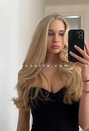 VANESA - Girl escort Paris