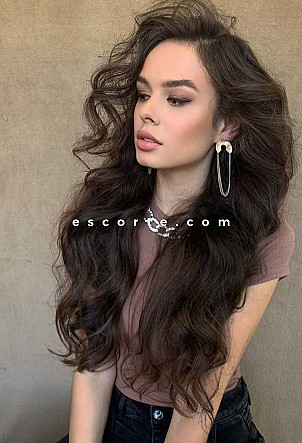 Sonya - Girl escort Paris