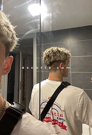 Jimy76 - Males escort Paris