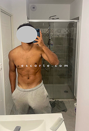 Yacine - Hommes escort Marseille