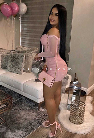 Zalina - Girl escort Paris