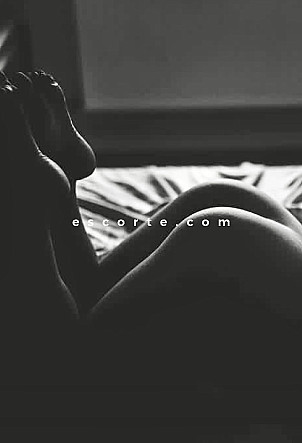 Isaure - Girl escort Toulouse