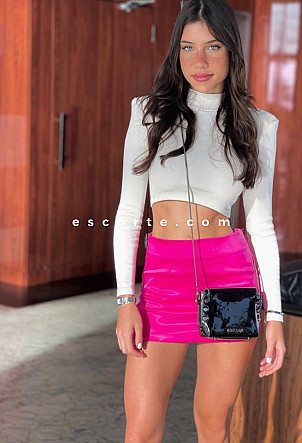 LONI - Girl escort Paris