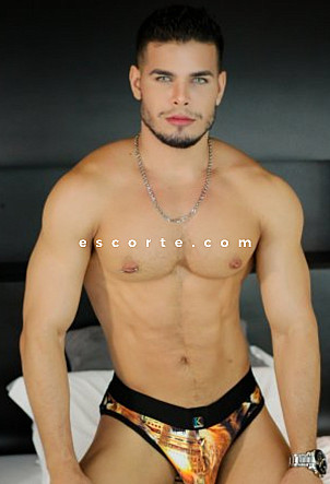 Luan - Hommes escort Paris