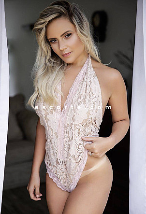 Bia - Girl escort Paris