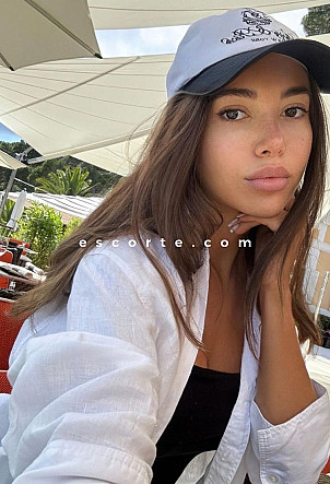 JASMINE - Girl escort Paris
