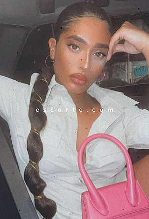 Jade - Girl escort Paris