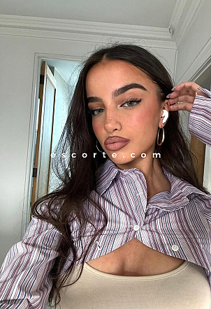 NIDOUI - Girl escort Paris