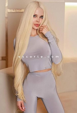 Tanya - Girl escort Paris