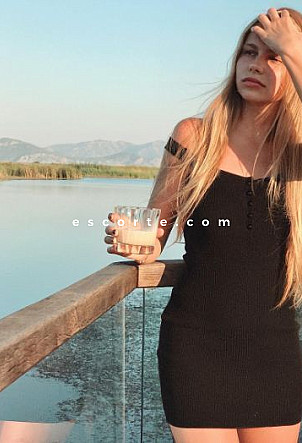 CHASE - Girl escort Paris