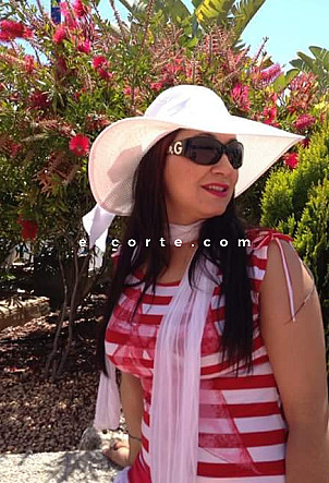 Alice - Girl escort Houilles