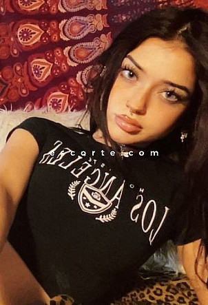 JEMIMA - Girl escort Paris