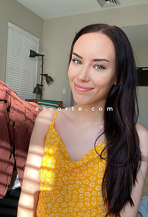 IPSITA - Girl escort Paris