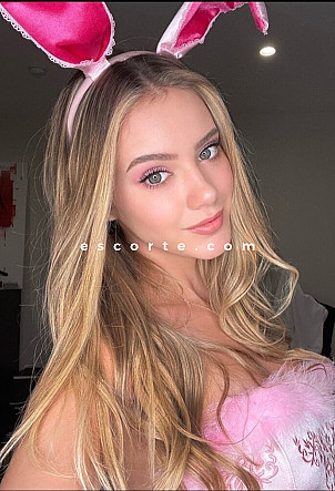 GAYE - Girl escort Paris