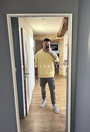 Tiba - Hommes escort Lyon