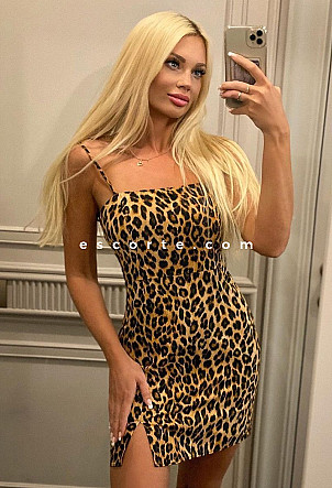 SAMIA - Girl escort Paris