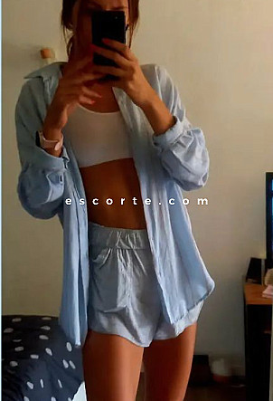lulucie - Girl escort Paris