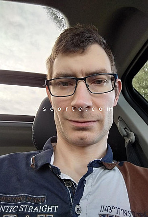 Nicolasdu076 - Hommes escort Valence