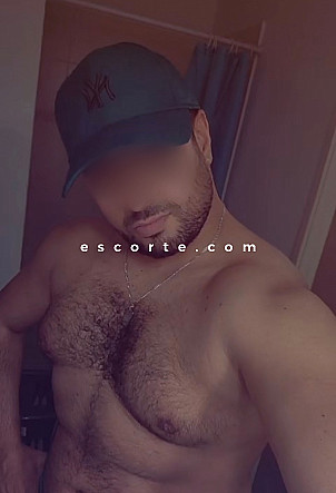 Moks - Males escort Marseille