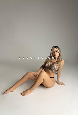 Samanta - Girl escort Paris