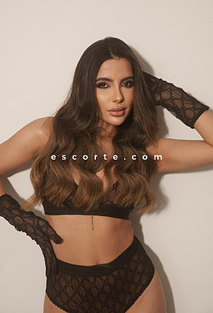 Anita - Girl escort Paris