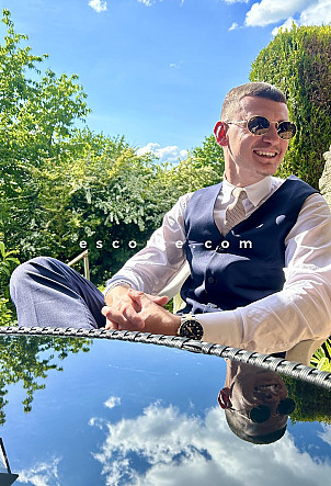 Antonio - Males escort Auxerre