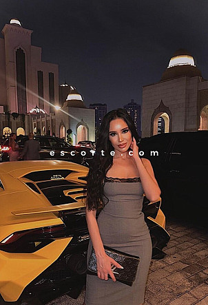 Seraphina - Girl escort Paris