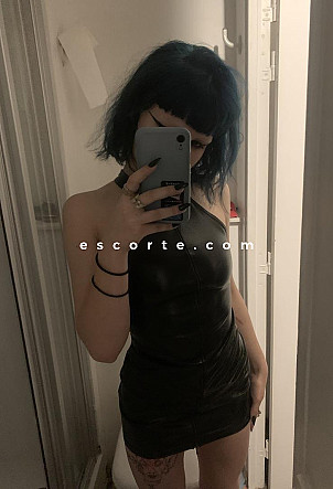 Eudora - Girl escort Paris